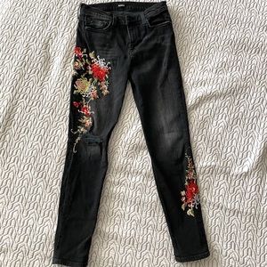 Hudson Nico Embroidered Skinny Jean